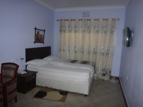Way Side Hotel image 26